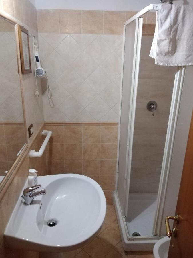 Vatican Low Cost Appartement Rome Buitenkant foto